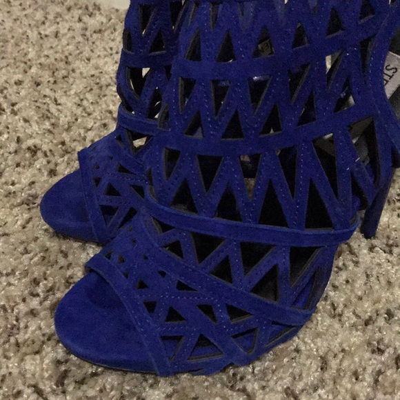 Steve Madden Blue Heels - Picture 4 of 4